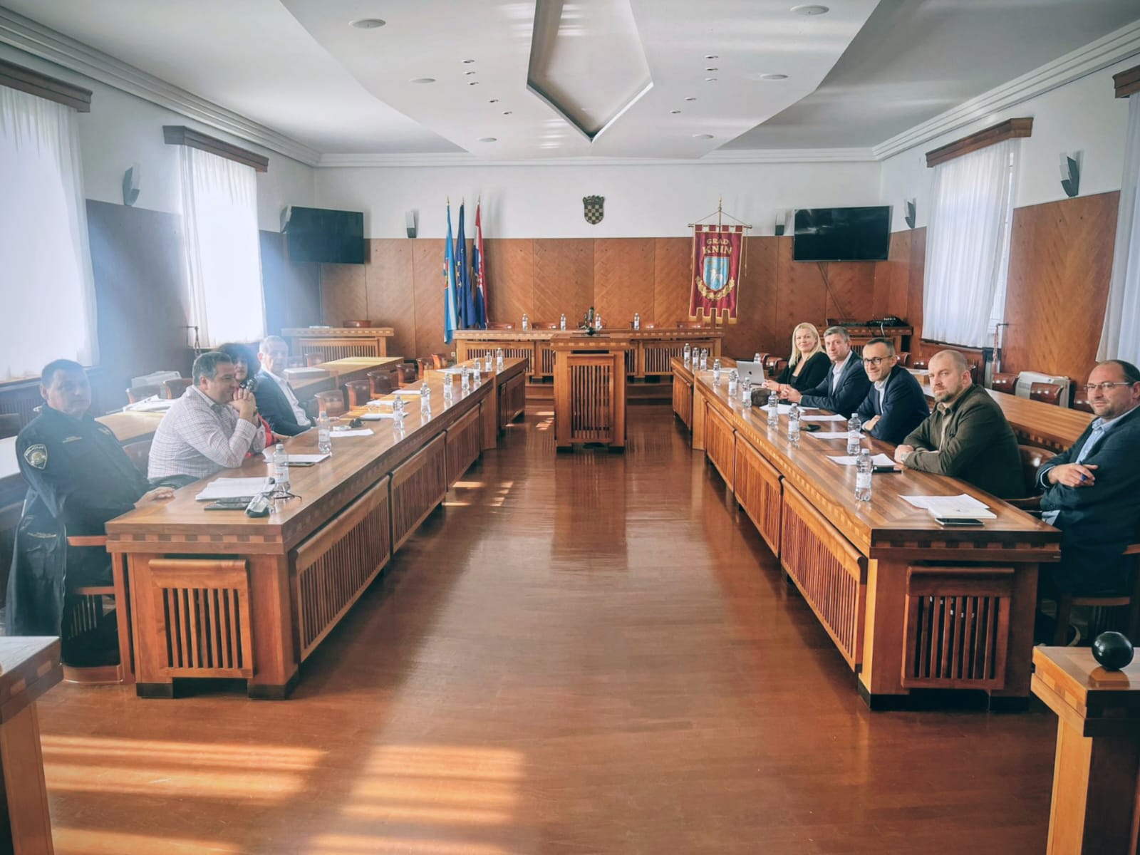 PHOTO-2025-11-06-10-19-58